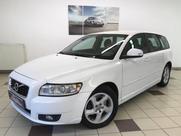 Volvo V50 1.6 D [D2] Momentum Tempomat!Tolatra...
